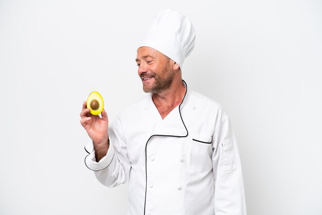 Bucătar într-o bucătărie luminată